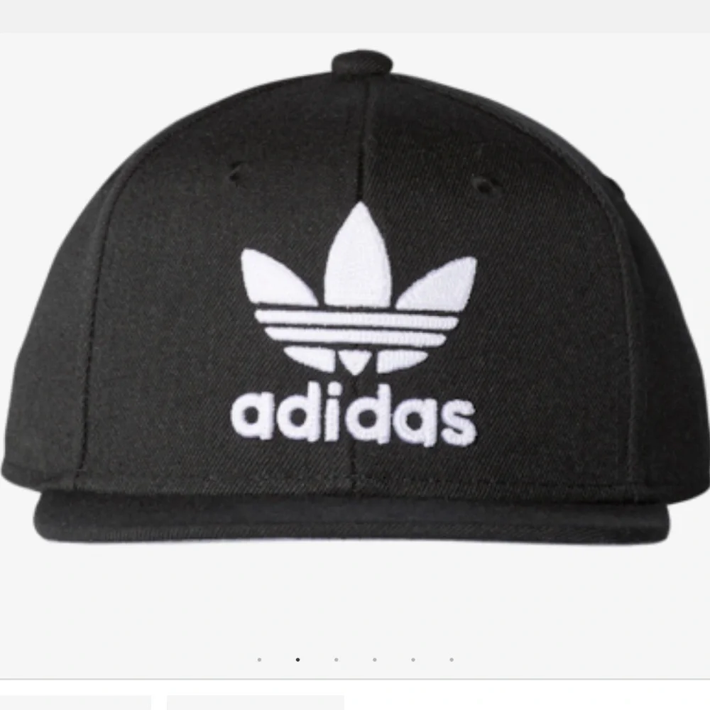 Adidas kids SnapBack cap